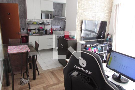 Apartamento à venda com 2 quartos, 44m² em Jardim Boa Vista (zona Oeste), Osasco