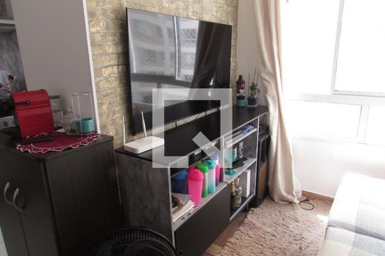 Sala de apartamento à venda com 2 quartos, 44m² em Jardim Boa Vista (zona Oeste), Osasco