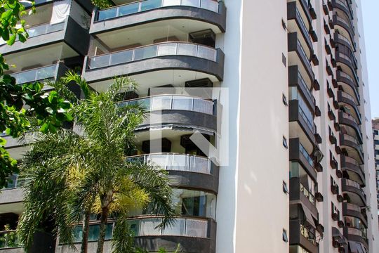 Fachada de apartamento para alugar com 2 quartos, 71m² em Barra da Tijuca, Rio de Janeiro