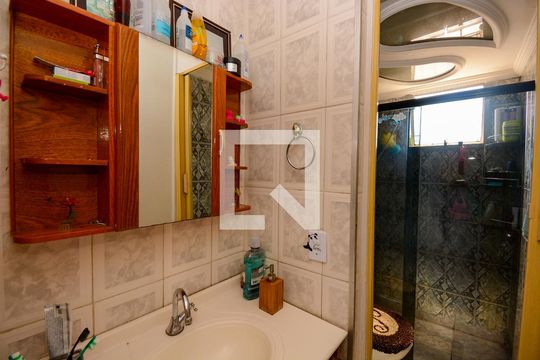 Banheiro de apartamento à venda com 2 quartos, 55m² em Jardim Alvorada, São Bernardo do Campo