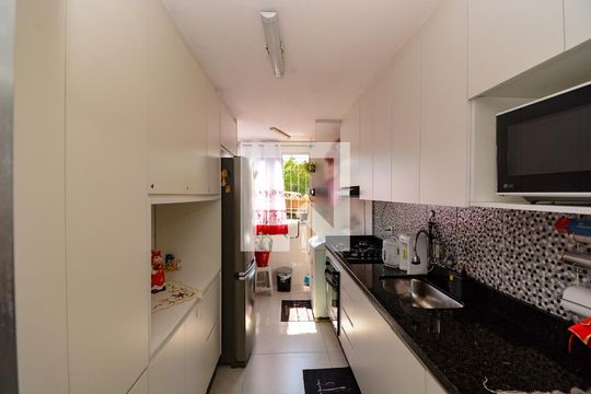 Cozinha de apartamento à venda com 2 quartos, 55m² em Jardim Alvorada, São Bernardo do Campo