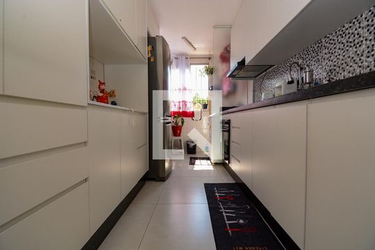 Cozinha de apartamento à venda com 2 quartos, 55m² em Jardim Alvorada, São Bernardo do Campo