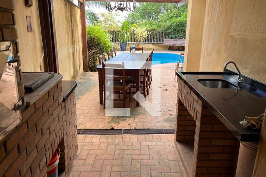 Churrasqueira de casa à venda com 4 quartos, 460m² em Vila Romana, São Paulo
