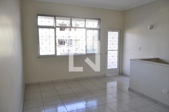 Casa para alugar com 4 quartos, 180m² em Pilares, Rio de Janeiro