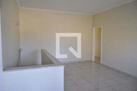 Sala de casa para alugar com 4 quartos, 180m² em Pilares, Rio de Janeiro