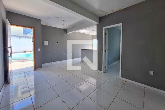 Casa para alugar com 1 quarto, 70m² em Piratininga, Niterói