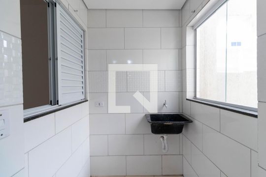 Lavanderia de apartamento para alugar com 2 quartos, 48m² em Vila Nhocune, São Paulo