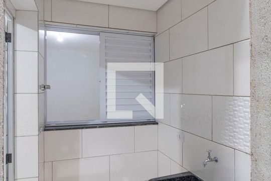 Área de Serviço de apartamento para alugar com 2 quartos, 39m² em Vila Nhocune, São Paulo