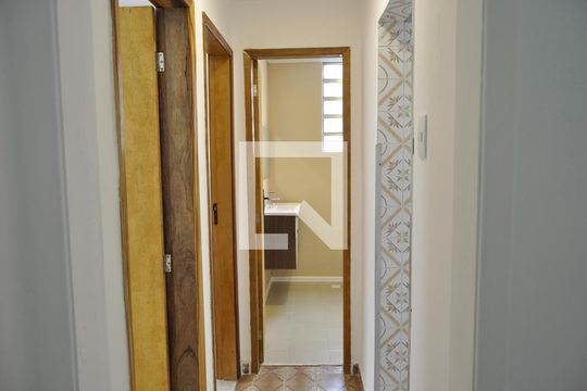Corredor  de apartamento à venda com 2 quartos, 70m² em Riachuelo, Rio de Janeiro