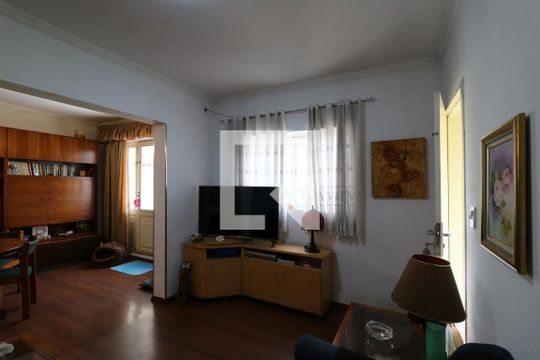 Sala de casa para alugar com 5 quartos, 248m² em Vila Valparaiso, Santo André