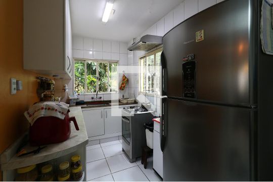 Cozinha de casa para alugar com 5 quartos, 248m² em Vila Valparaiso, Santo André