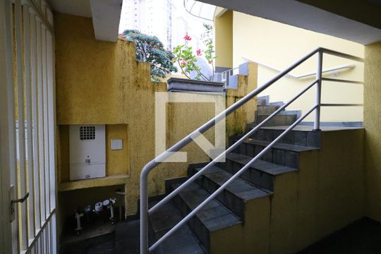 Garagem - Rua Xingu de casa para alugar com 5 quartos, 248m² em Vila Valparaiso, Santo André
