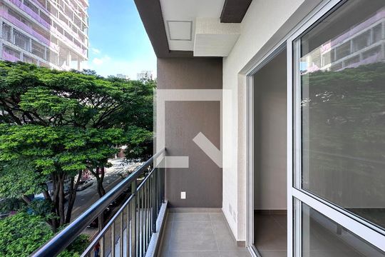 Sacada de kitnet/studio à venda com 1 quarto, 24m² em Campo Belo, São Paulo