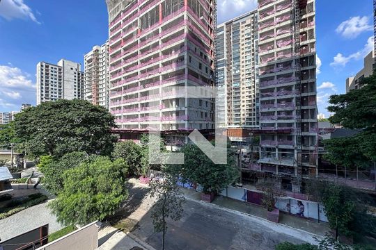Vista de kitnet/studio à venda com 1 quarto, 24m² em Campo Belo, São Paulo