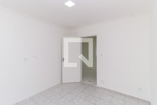 Quarto 1 de apartamento para alugar com 2 quartos, 42m² em V D Pedro I, São Paulo