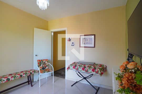 Quarto 1 de casa à venda com 2 quartos, 580m² em Navegantes, Porto Alegre
