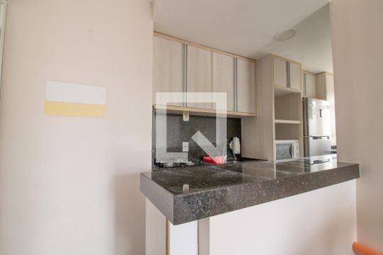 Cozinha de apartamento à venda com 2 quartos, 79m² em São Sebastião, Porto Alegre
