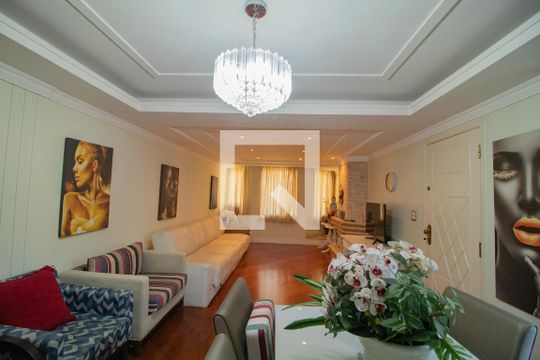 Casa à venda com 3 quartos, 341m² em Vila Mazzei, São Paulo