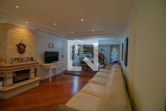 Sala de casa à venda com 3 quartos, 341m² em Vila Mazzei, São Paulo