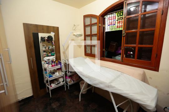 Quarto 2 de casa à venda com 4 quartos, 118m² em Conjunto Agua Branca, Contagem