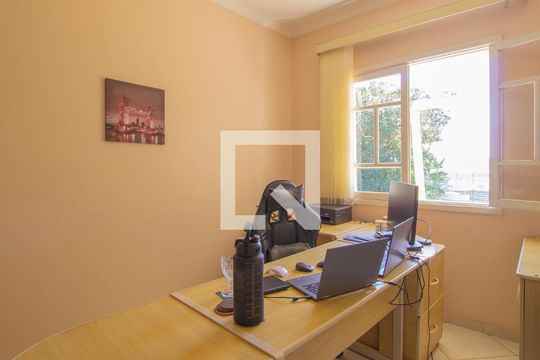 Escritório de casa à venda com 4 quartos, 440m² em Vila Moraes, Jundiaí
