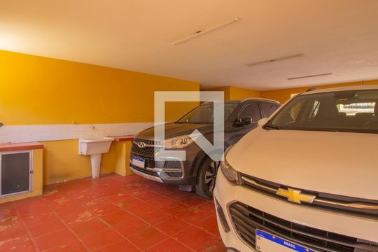 Garagem de casa à venda com 4 quartos, 440m² em Vila Moraes, Jundiaí