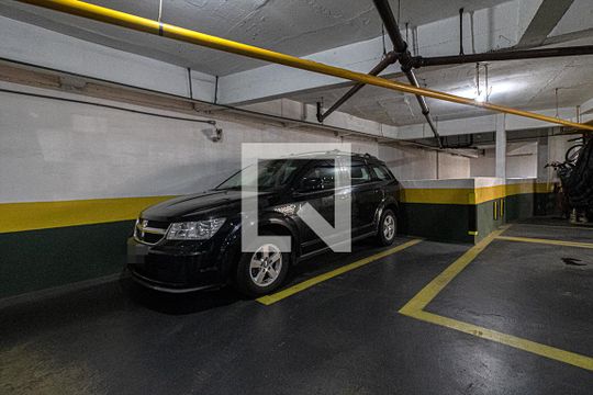 vaga de garagem livre de apartamento à venda com 4 quartos, 215m² em Aclimação, São Paulo