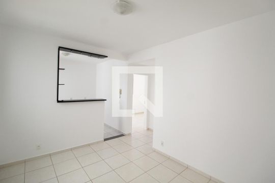 Sala de apartamento para alugar com 2 quartos, 45m² em Gávea, Uberlândia