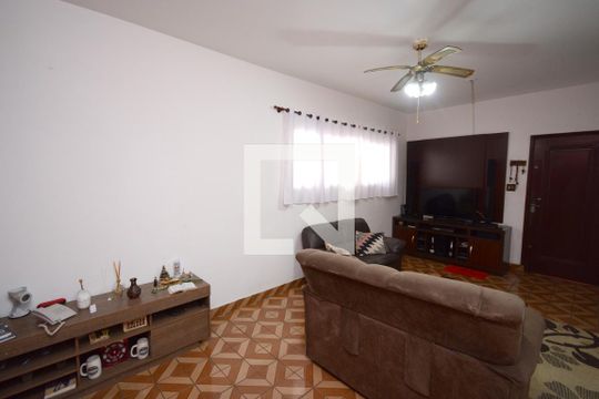 Casa à venda com 3 quartos, 300m² em Vila Campo Grande, São Paulo