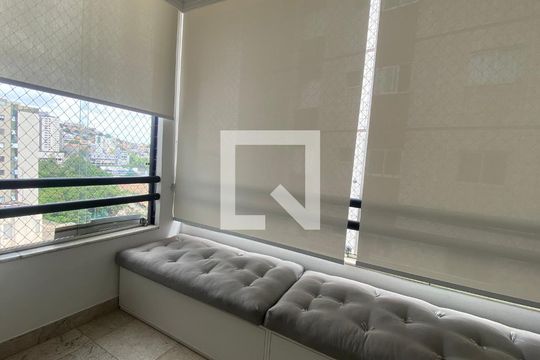 Sala 1 de apartamento para alugar com 3 quartos, 220m² em Buritis, Belo Horizonte