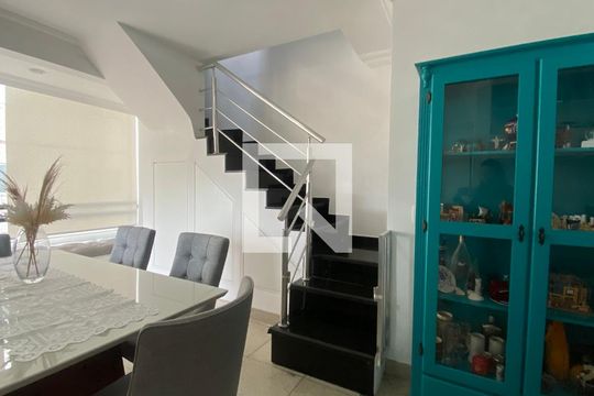 Sala 1 de apartamento para alugar com 3 quartos, 220m² em Buritis, Belo Horizonte