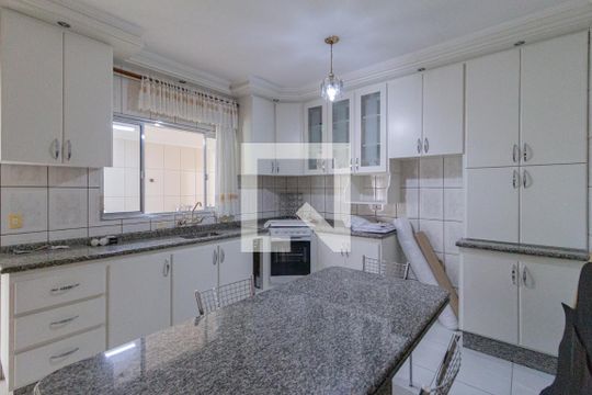 Cozinha de casa à venda com 3 quartos, 250m² em Jardim das Flores, Osasco