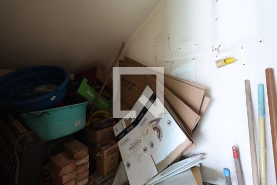 Área de serviço de casa à venda com 3 quartos, 250m² em Santa Terezinha, Santo André