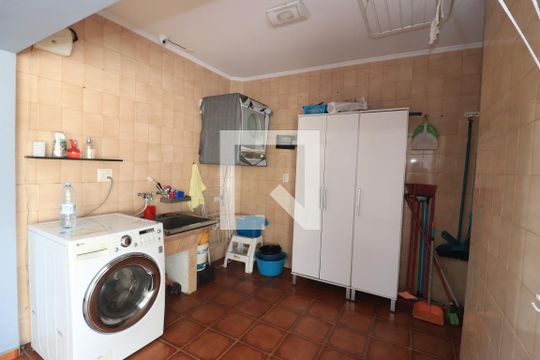 Área de Serviço de casa à venda com 3 quartos, 240m² em Vila Moreira, São Paulo