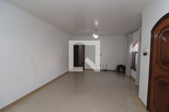 Sala de TV de casa à venda com 3 quartos, 240m² em Vila Moreira, São Paulo