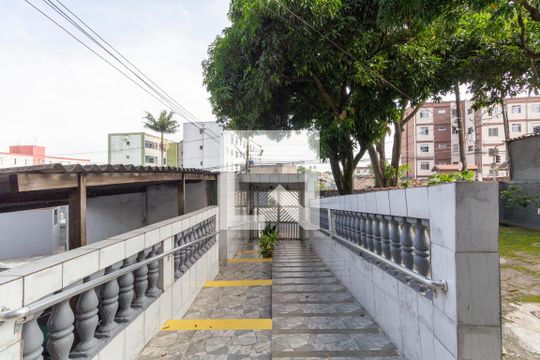 Área Comum de apartamento para alugar com 3 quartos, 56m² em Conjunto Residencial José Bonifácio, São Paulo