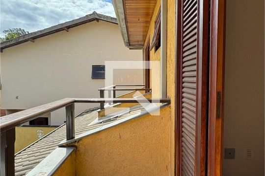 sacada da Suíte 3 de casa de condomínio à venda com 4 quartos, 465m² em Morada dos Pássaros, Barueri