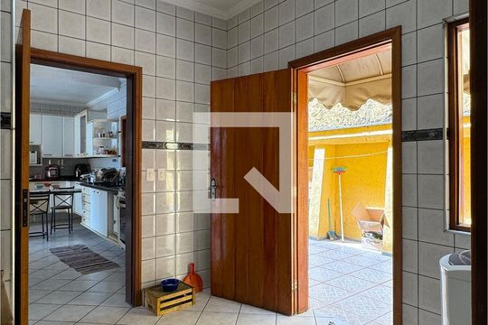 Área de Serviço de casa de condomínio à venda com 4 quartos, 465m² em Morada dos Pássaros, Barueri