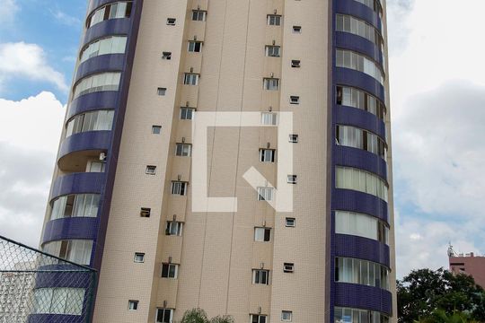 Fachada de apartamento para alugar com 2 quartos, 81m² em Centro, Osasco