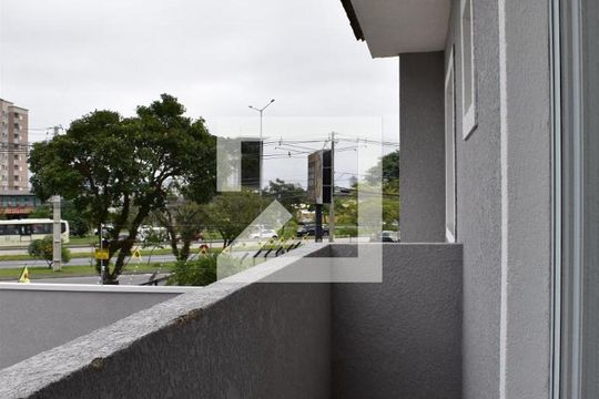 Varanda Suíte de casa de condomínio para alugar com 3 quartos, 125m² em Xaxim, Curitiba