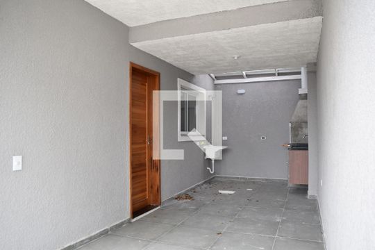 Garagem de casa de condomínio para alugar com 3 quartos, 125m² em Xaxim, Curitiba