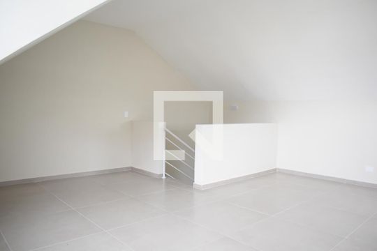 Ático de casa de condomínio para alugar com 3 quartos, 125m² em Xaxim, Curitiba