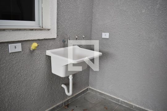 Área de Serviço de casa de condomínio para alugar com 3 quartos, 125m² em Xaxim, Curitiba
