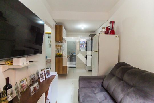 Sala de apartamento à venda com 2 quartos, 41m² em Itaquera, São Paulo