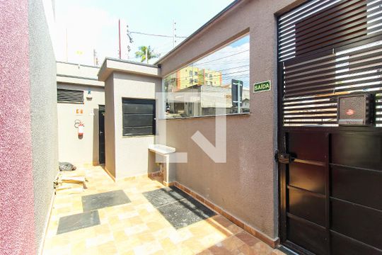 Entrada de apartamento à venda com 2 quartos, 41m² em Itaquera, São Paulo