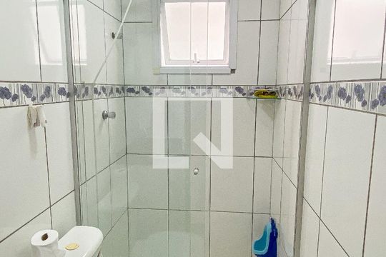 Banheiro de apartamento à venda com 2 quartos, 118m² em Vila Tibiriçá, Santo André