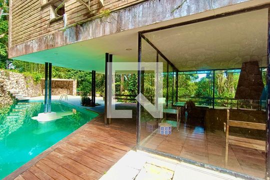 Área aberta de casa à venda com 6 quartos, 1500m² em Gávea, Rio de Janeiro