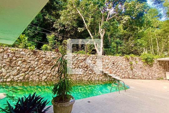 Área aberta de casa à venda com 6 quartos, 1500m² em Gávea, Rio de Janeiro