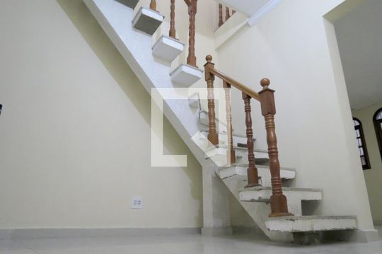 Sala de Estar - Escada de casa para alugar com 3 quartos, 170m² em Sítio Morro Grande, São Paulo