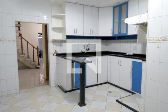 Cozinha de casa para alugar com 3 quartos, 170m² em Sítio Morro Grande, São Paulo